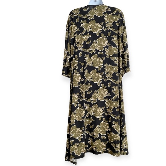 LuLaRoe Shirley Black Floral Lightweight Longline Kimono Duster Cover Up Size M - Picture 2 of 12